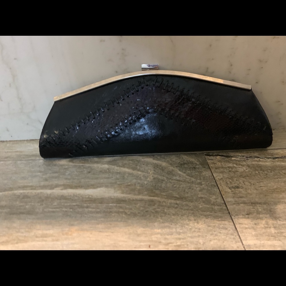 Black purse